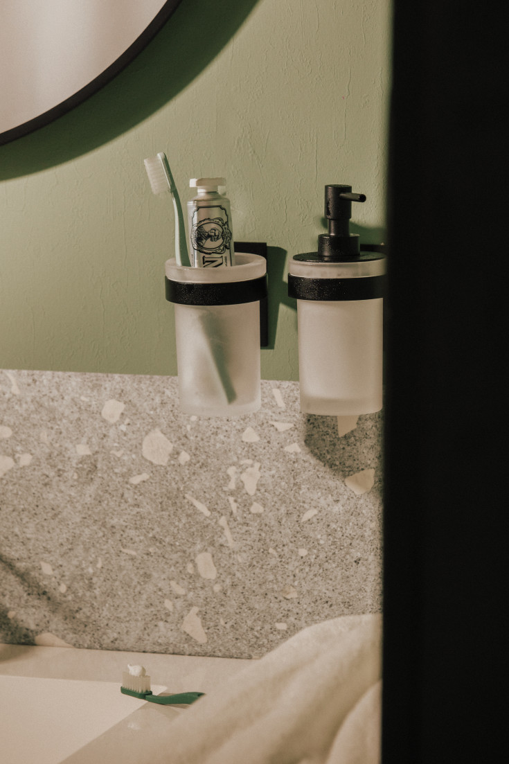 Cosmic Stick tannbørsteglass, matt svart