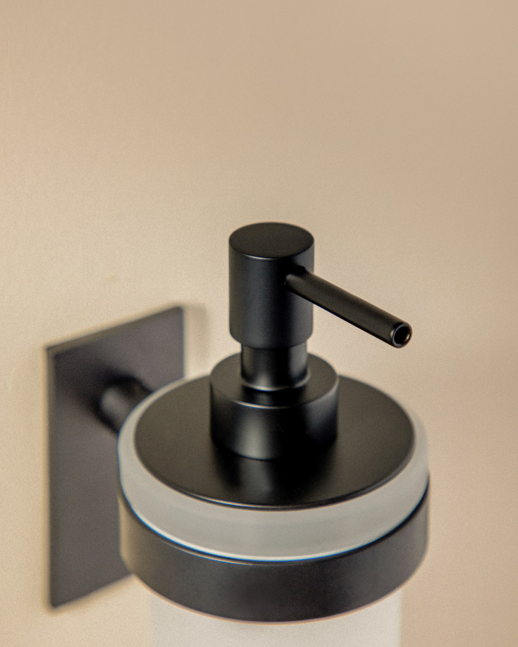 Cosmic Stick såpedispenser, matt svart