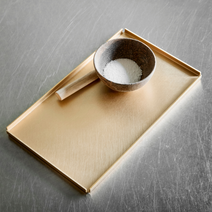 Bastant Design-brett i børstet messing