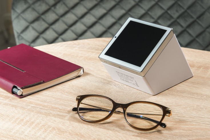 Shelly Wall Display Stand hvid, Bordstander til Wall Display