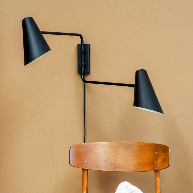 Dyberg Larsen Cale vegglampe, 2 armer