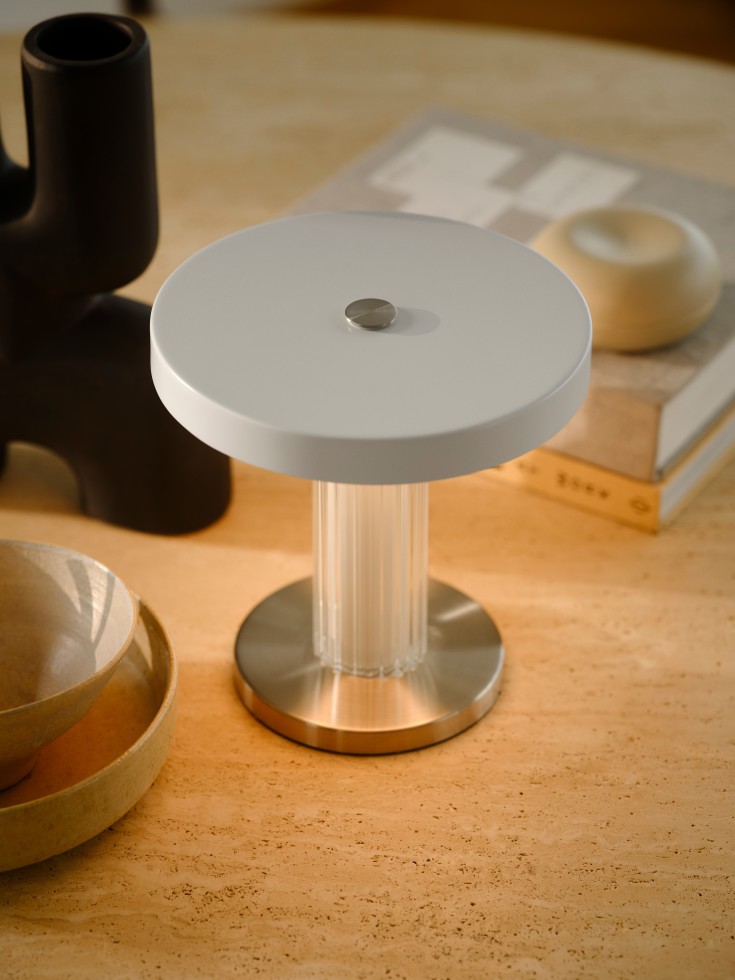 Dftp Trezzi oppladbar bordlampe