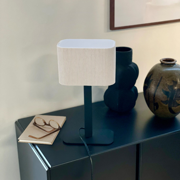 Dyberg Larsen Calix bordlampe