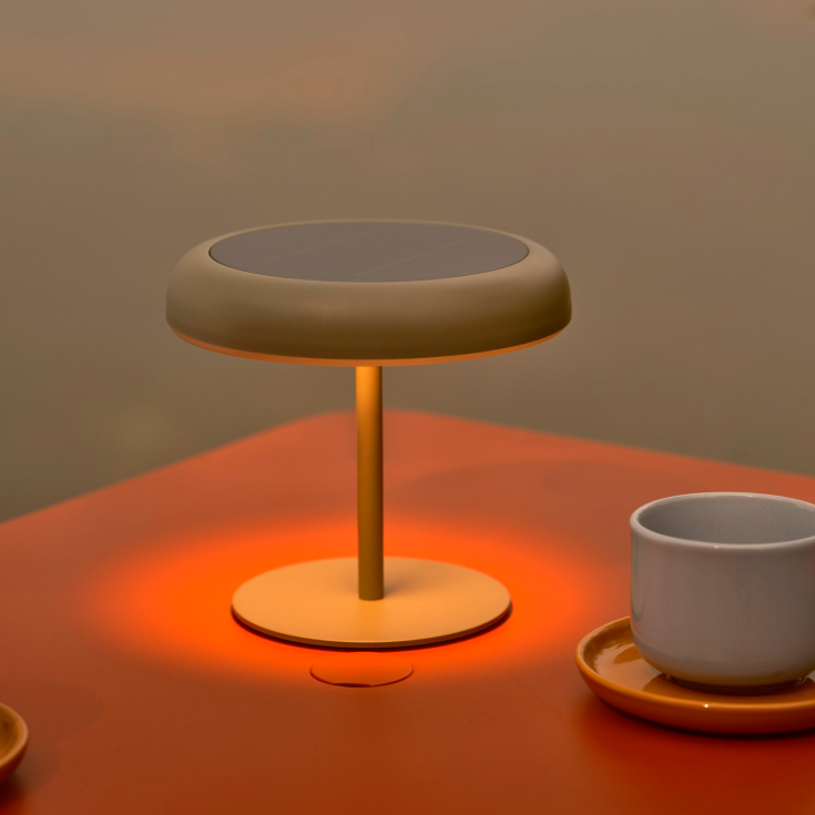 Nordlux Elmer oppladbar & solcelle bordlampe, grønn