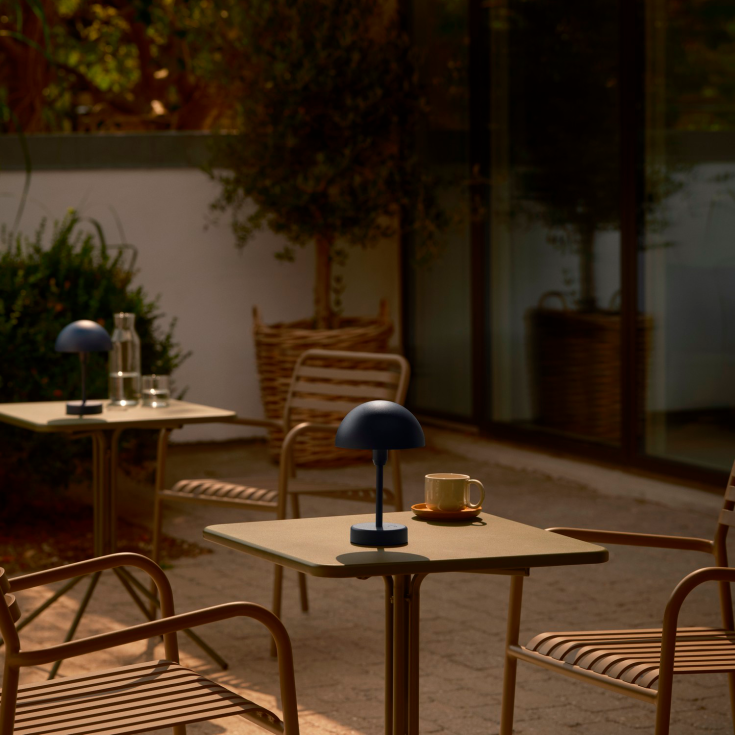 Nordlux Ellen oppladbar bordlampe, blå