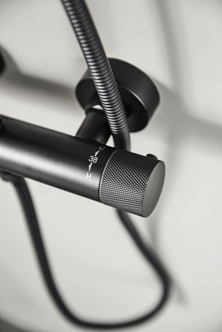 Cassøe T8 duschset, matt svart