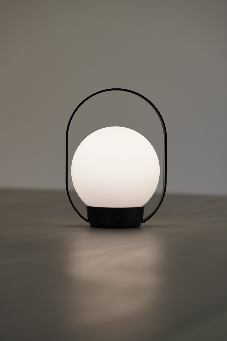 Antidark Palla genopladelig bordlampe, sort