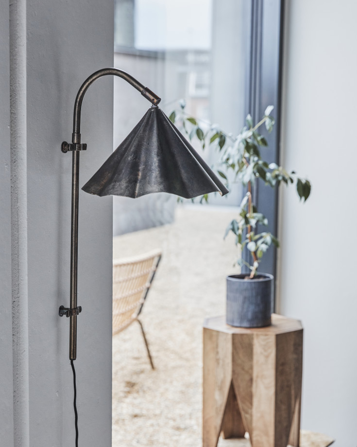 House Doctor Flola vegglampe