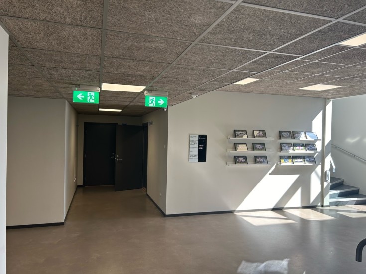 Nødlys Arlington Pro LED 2W, toppmontert Utgangsskilt