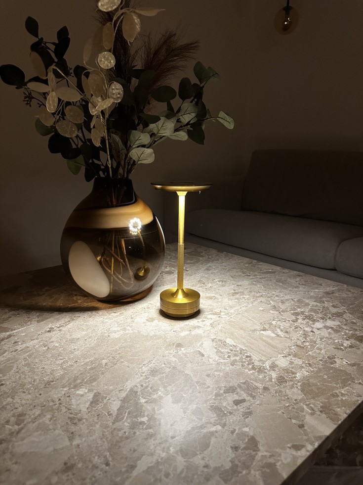 Nordic Light Skagen uppladdningsbar LED-lampa, guld