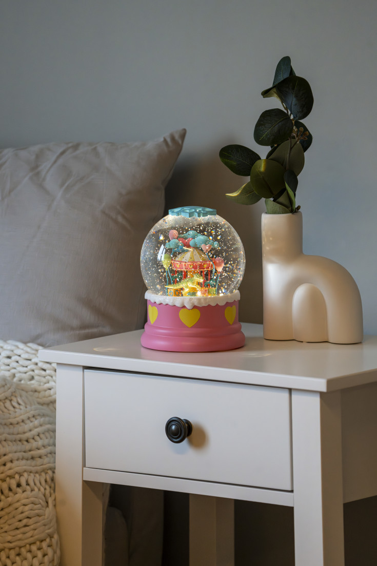 Konstmide snekugle, dino karrusel