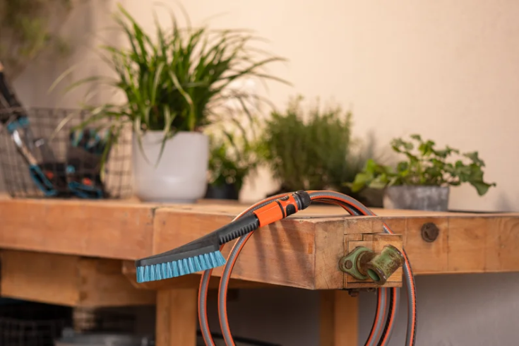 Gardena Cleansystem vaskebørste, harde børster, vanntilkobling, S