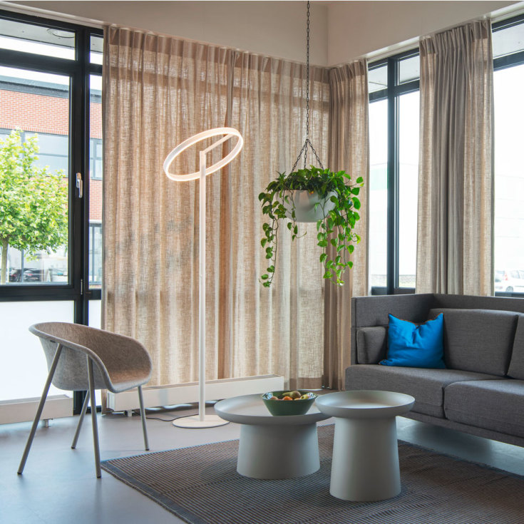 SLV One Straight golvlampa, vit