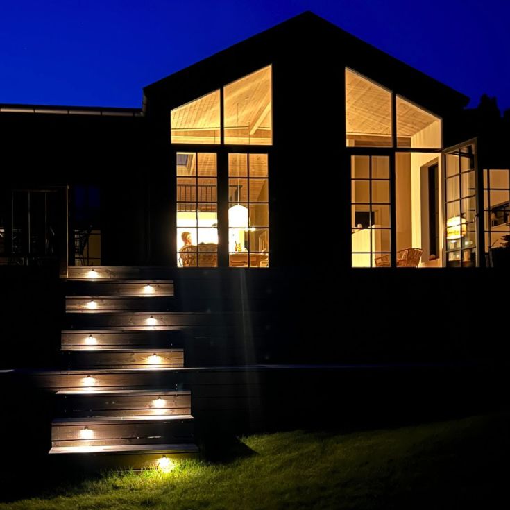 Light By Juhl Saga innfelt trappespotlight, messing