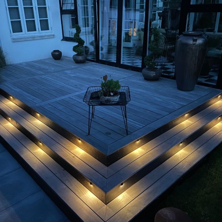 Light By Juhl Saga trappespot til indbygning, messing