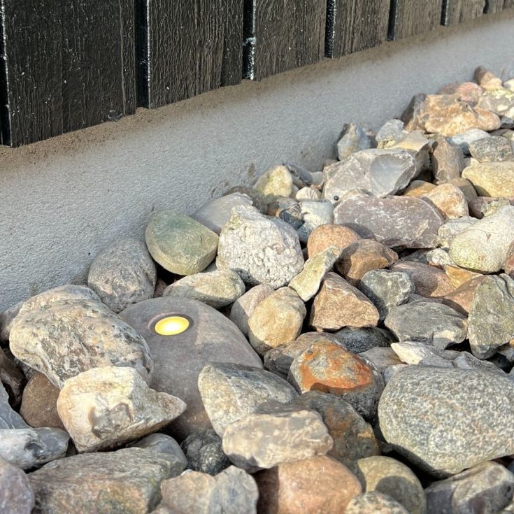 Light By Juhl knottestein med Cosmos spotlights, messing