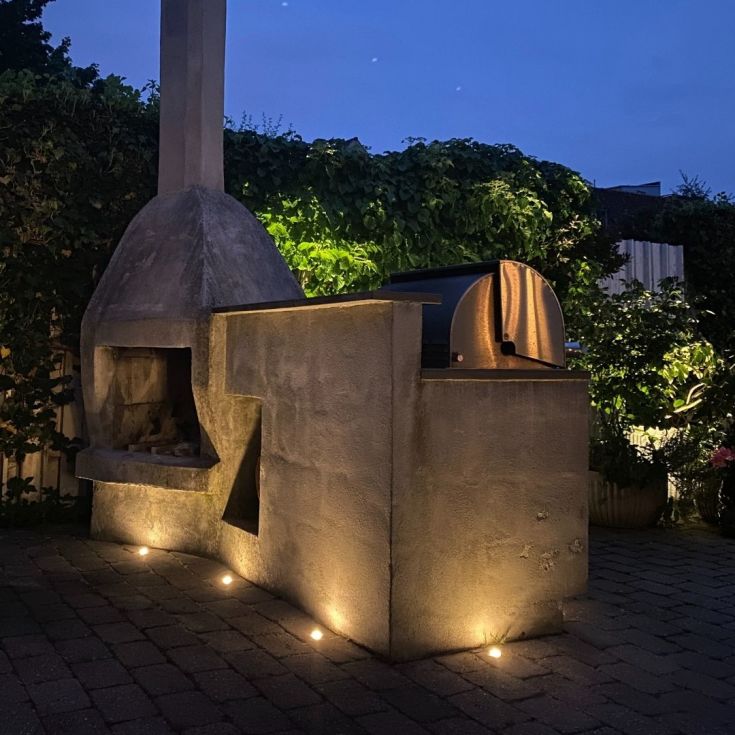 Light By Juhl betongfliser med Cosmos black spotlights, 10x10x6 cm, antrasitt