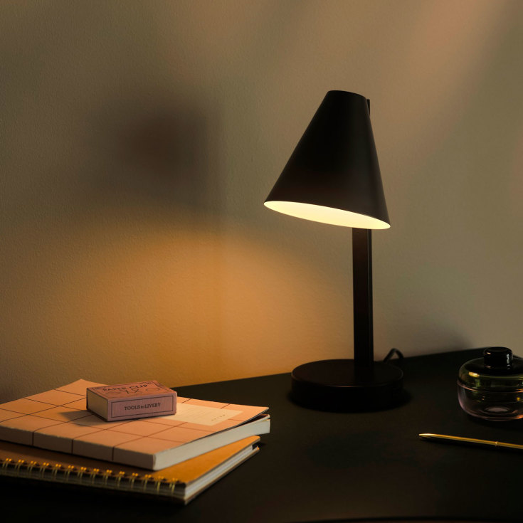 Nordlux Wilmer bordlampe med USB, sort