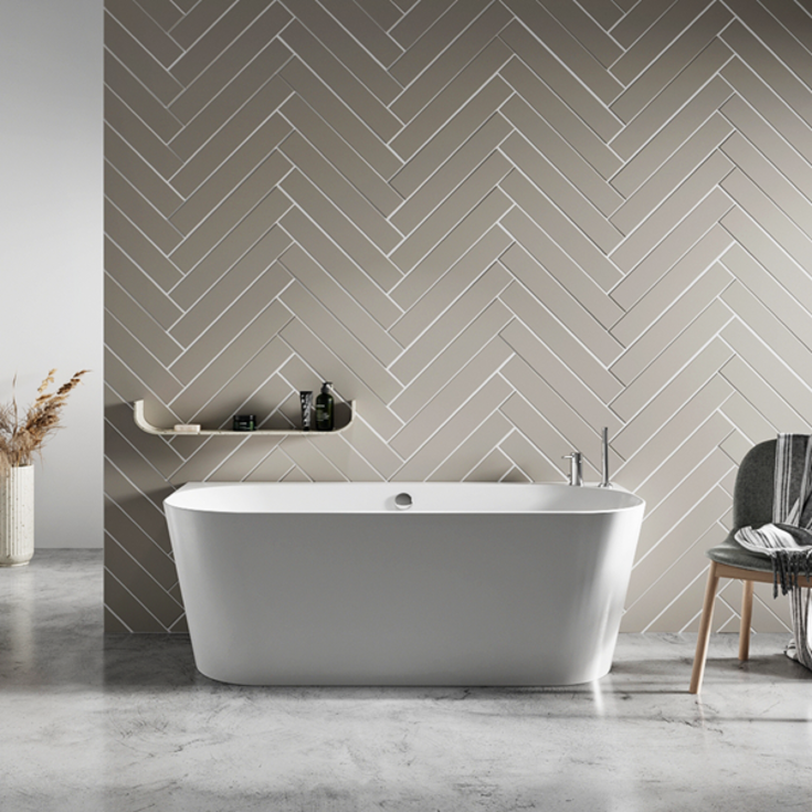 Strømberg Nino Back-To-Wall badekar, 1550 x 800 mm