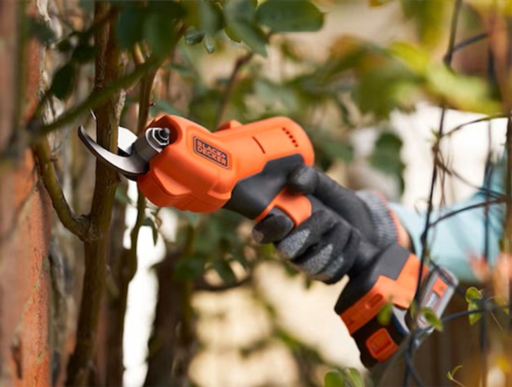 BLACK & DECKER 18v beskæresaks BCPP18D1-QW Incl batteri og lader