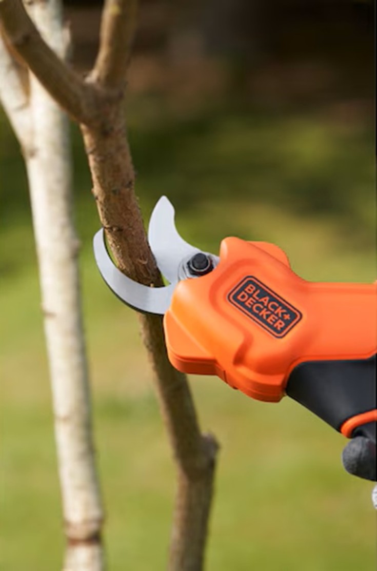 BLACK & DECKER 18v beskæresaks BCPP18D1-QW Incl batteri og lader