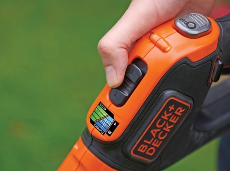 BLACK & DECKER 18v græstrimmer på 28 cm Incl batteri og lader