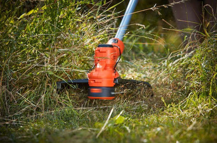BLACK & DECKER 36v græstrimmer på 33 cm Incl batteri og lader