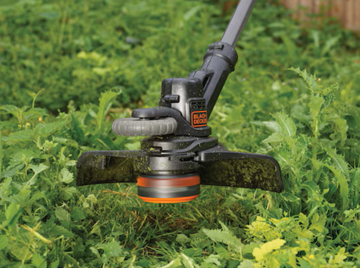 BLACK & DECKER 18v græstrimmer på 28 cm Incl batteri og lader