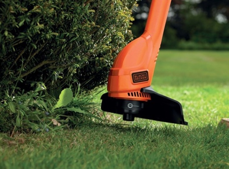 BLACK & DECKER 230v græstrimmer GL250-QS på 23 cm