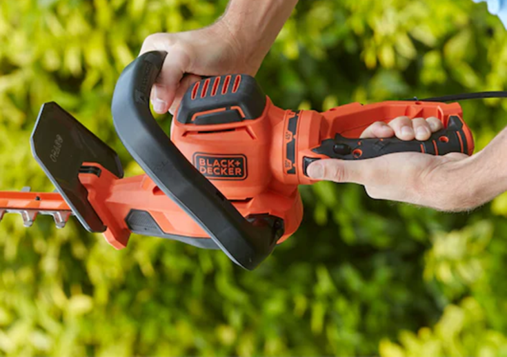 BLACK & DECKER 650w hækkeklipper BEHTS551-QS med 60 cm sværd