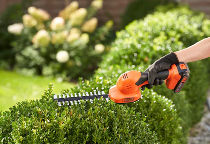 BLACK & DECKER 18v busk/græssaks BCSS18D1 Incl batteri og lader
