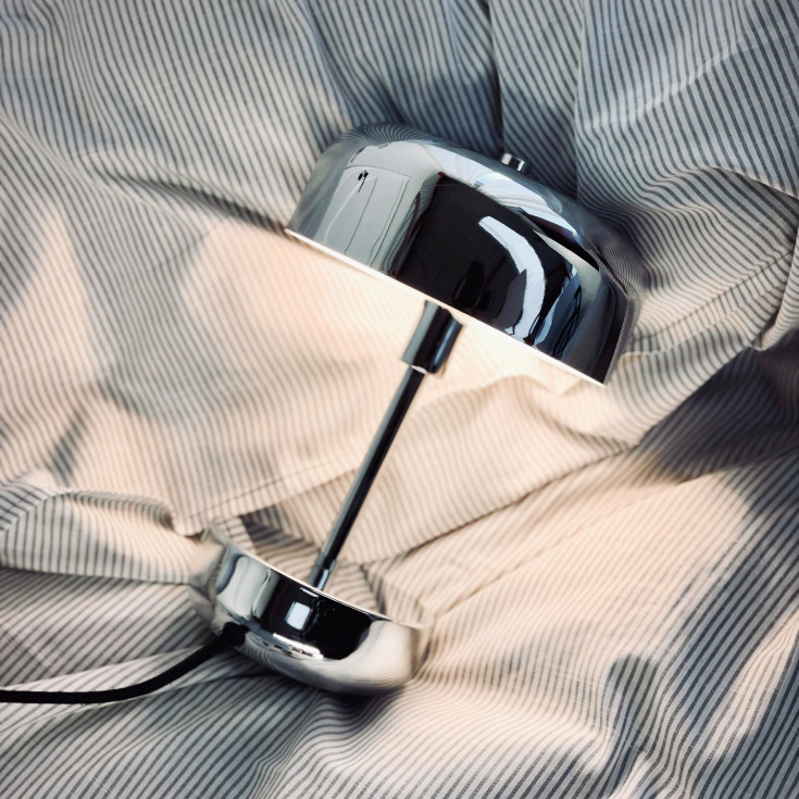 Dyberg Larsen Haipot bordlampe, krom