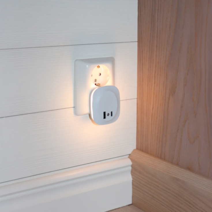 Star Trading nattlampe med sensor & USB A & C