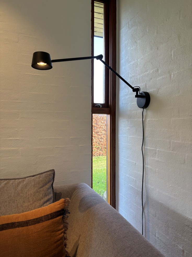 Antidark Direction vägglampa, svart