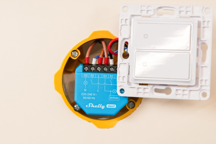 Shelly 2L Gen3 WiFi dobbeltrelé uten nøytralleder