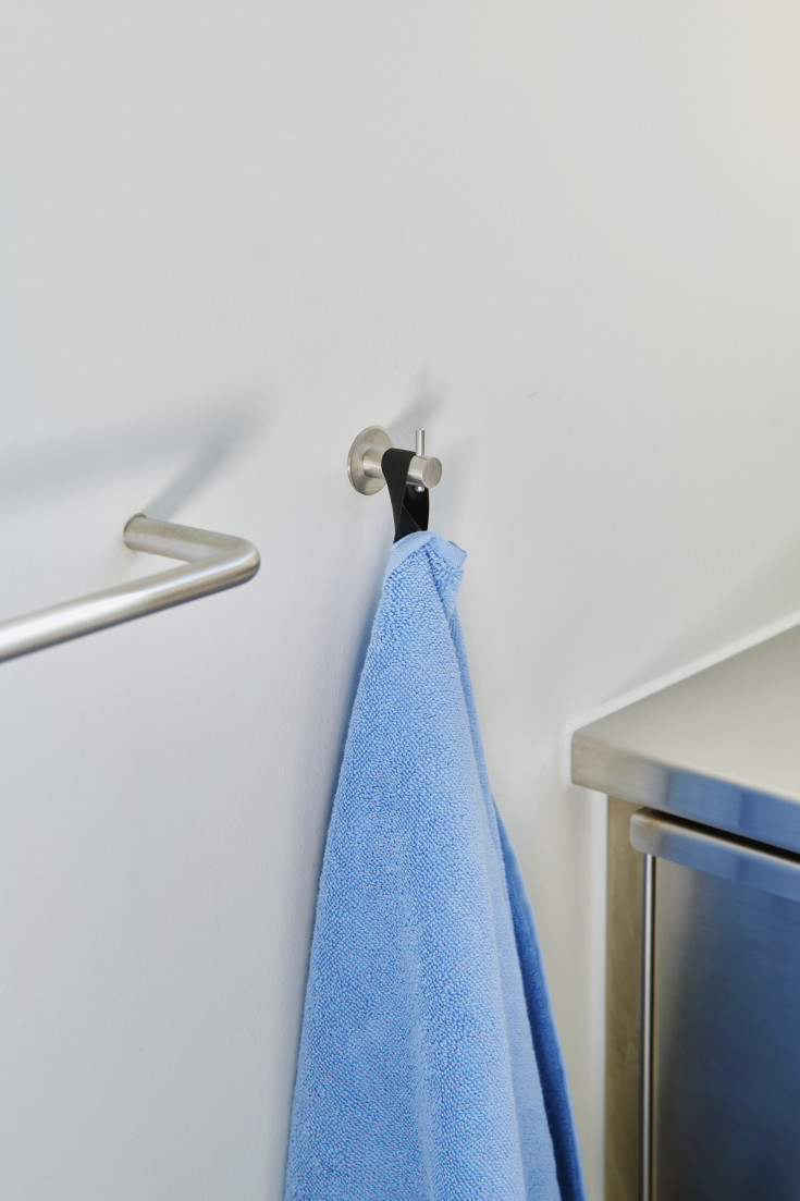 D line handduksstång, 30 cm, polerat rostfritt stål