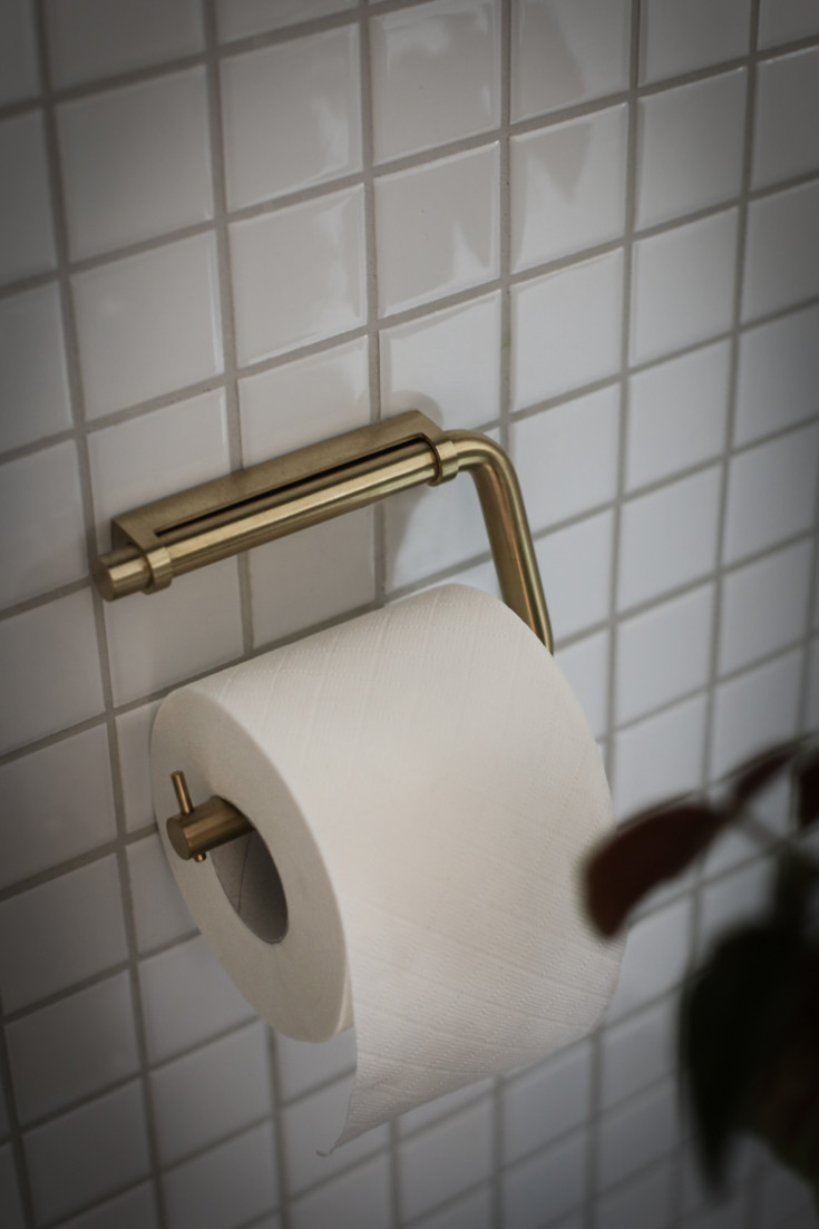 D Line toiletrulleholder, børstet messing