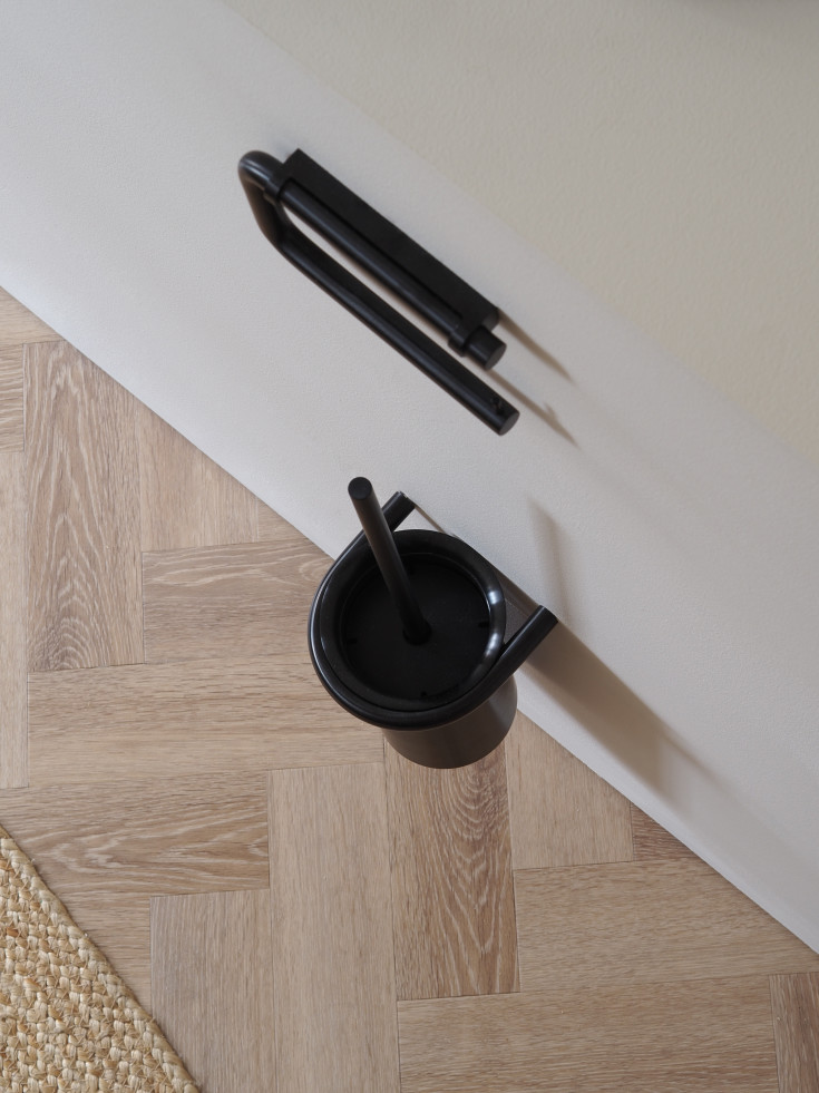D Line toiletrulleholder, børstet sort