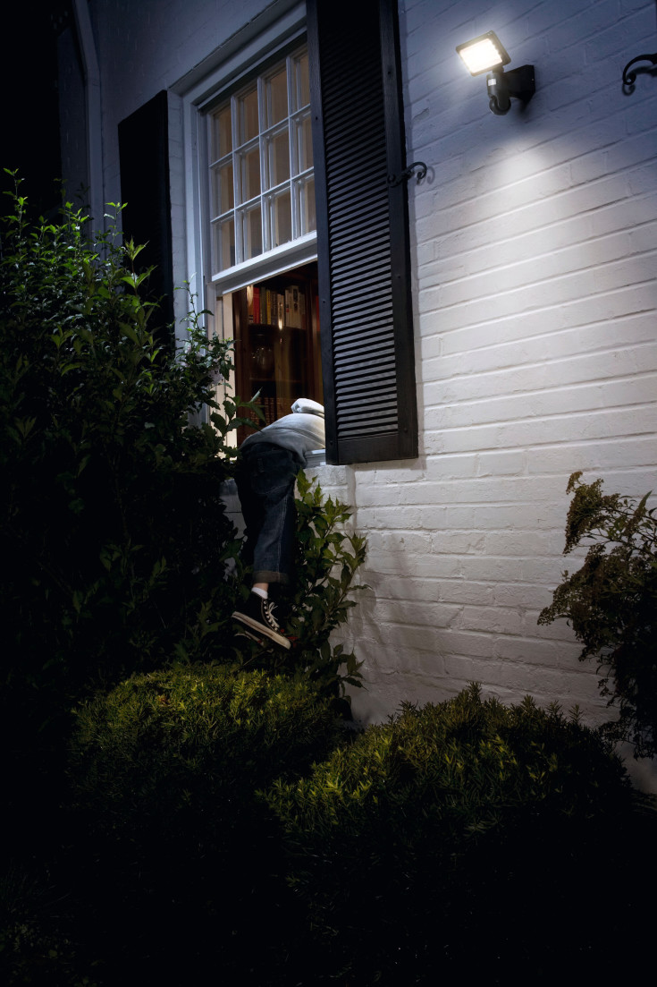 Osram Smart+ Wifi Floodlight udendørs væglampe med kamera og sensor