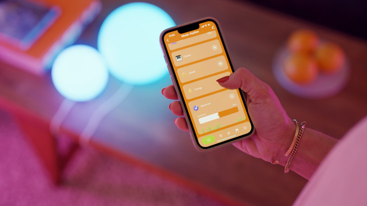 OSRAM SMART+ Kulelampe 230 lm 3,5 W RGB+822-865 Ø200 WiFi hvit