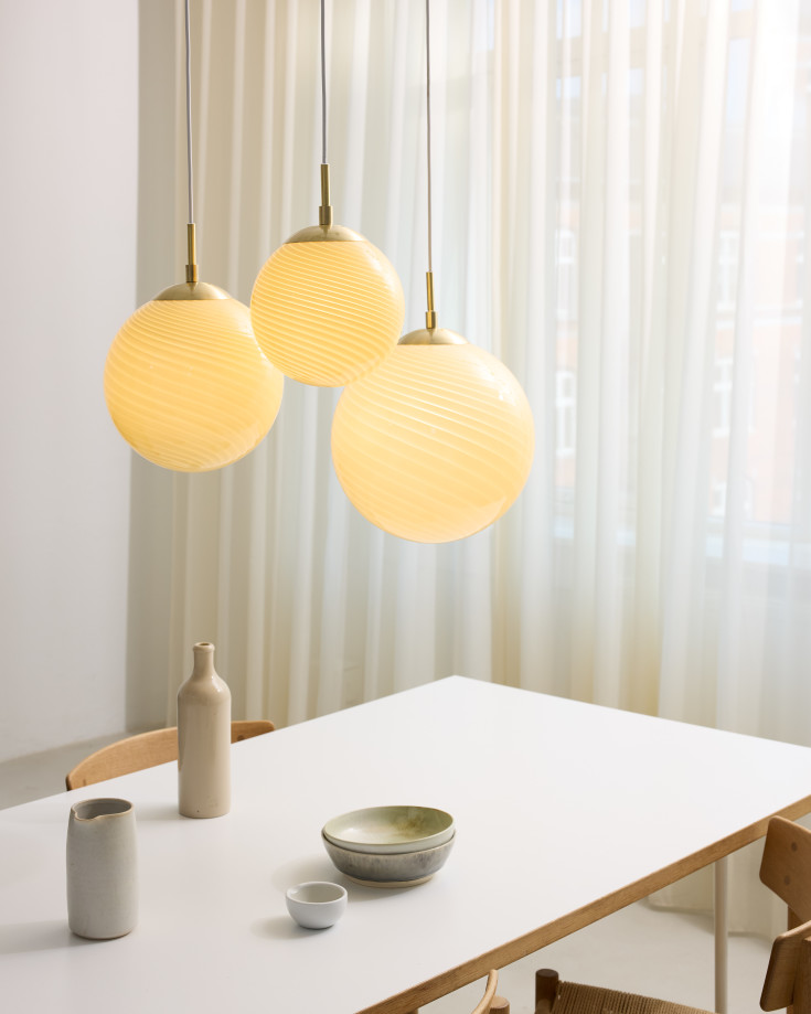 Halo Design Candy Ball pendellampa, Ø20 cm, beige