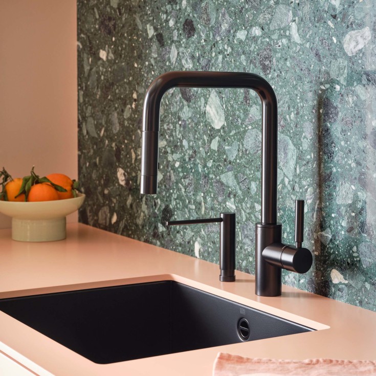 Dornbracht Meta Square kjøkkenbatteri, uttrekkbar tut og dusj, krom