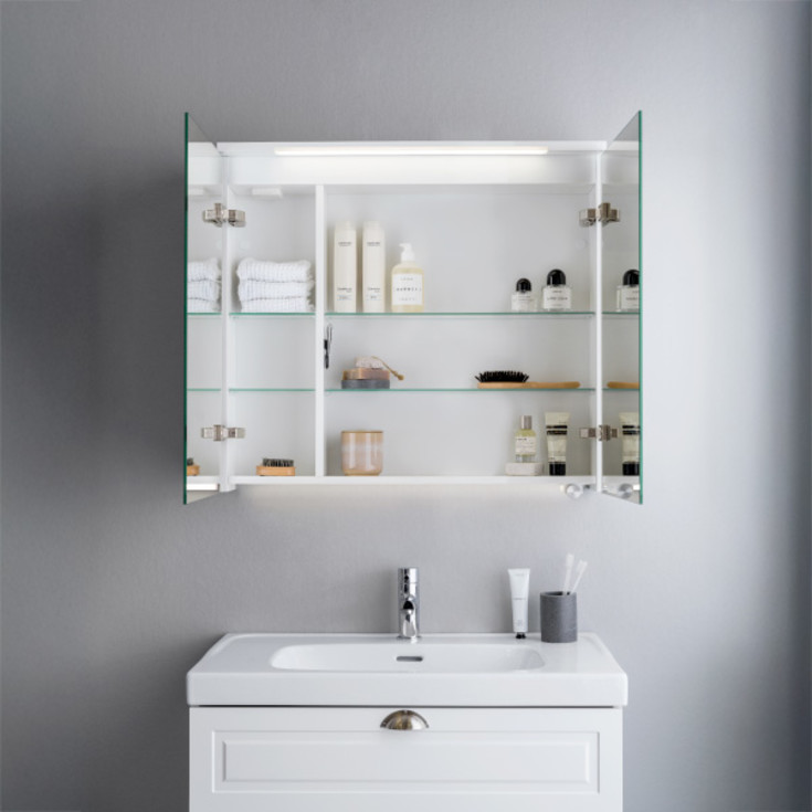 Svedbergs Skuru speilskap med lys, 80x72,5 cm, hvit