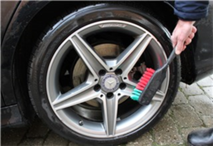 Vikan autobørste med bløde hår og langt skaft, sort, 240 mm