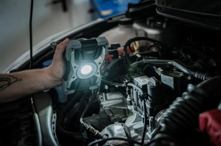 Bennenstuhl LED lampe, genopladelig, 3000LM, 30W