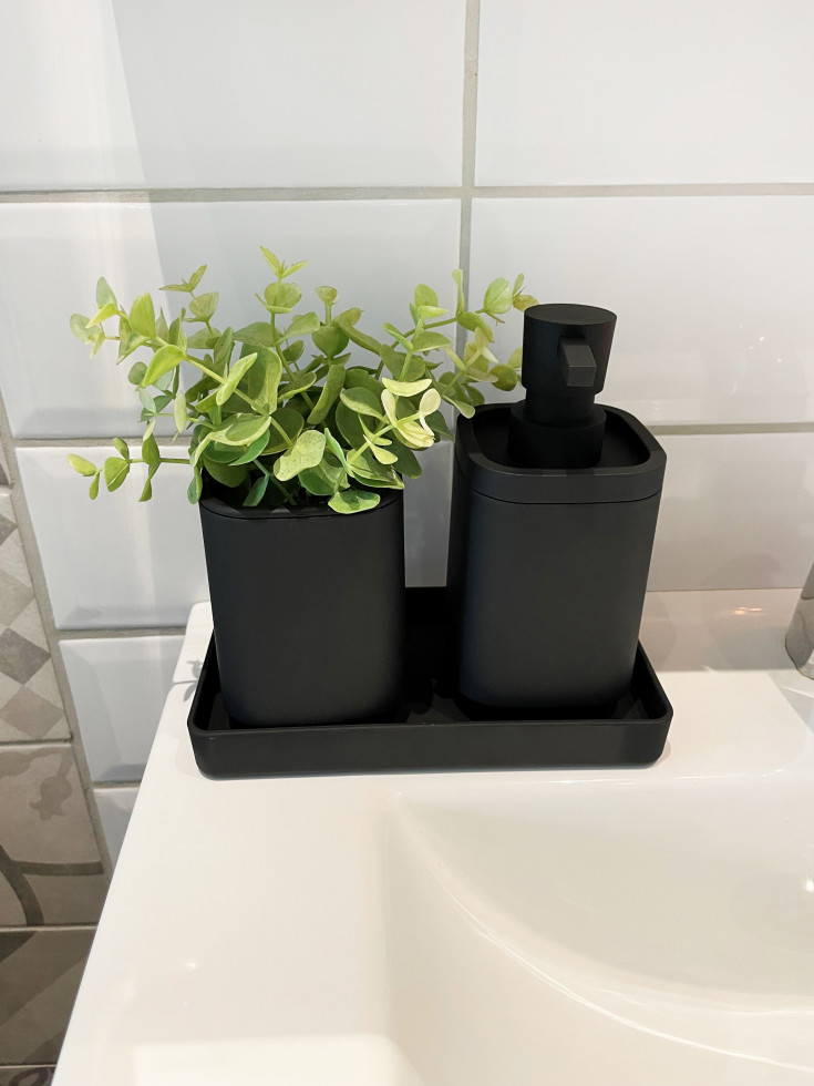 Beslagsboden Satin Square sæbeskål, sort