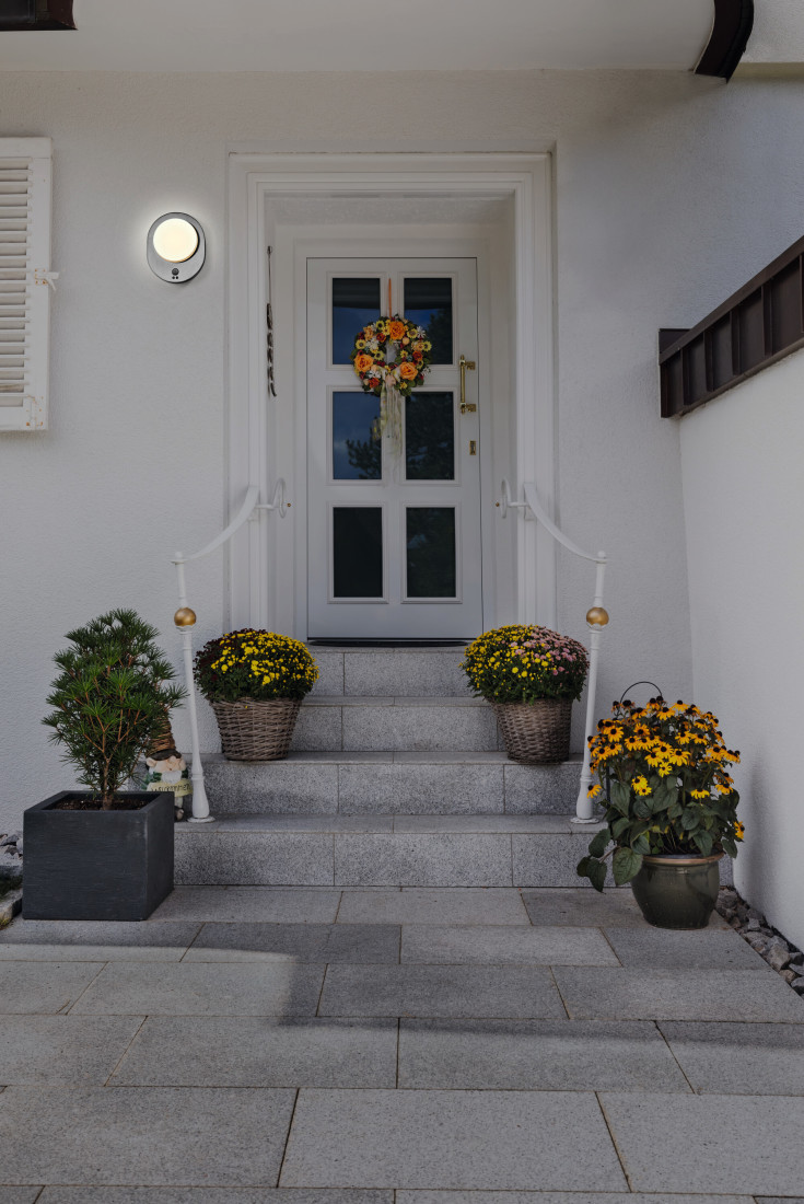 Osram Endura Style Disc udendørs væglampe med sensor