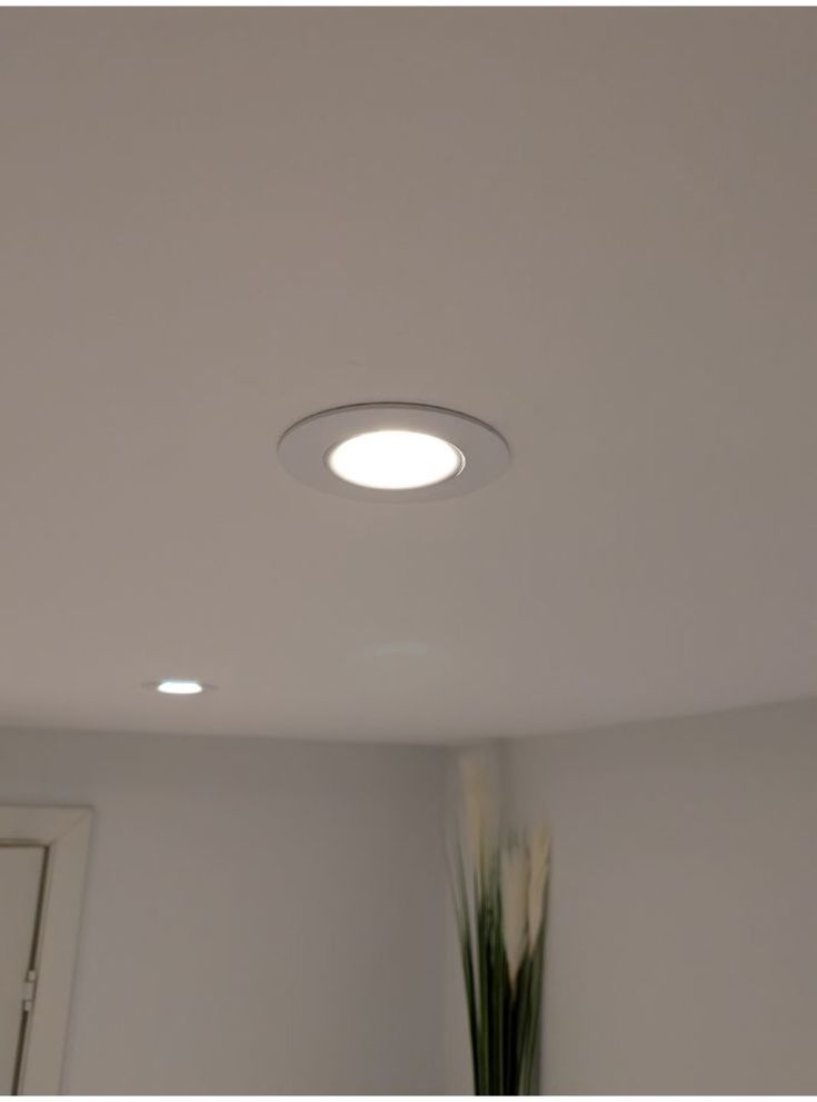 HiluX DS8 tilt spot til Shelly - 2200-6500K, CRI95, 600lm, hvid