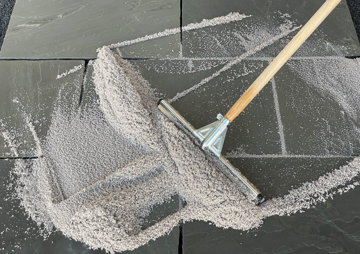 A-JOINT READY fugemørtel for belegningsstein, 15 kg, basalt