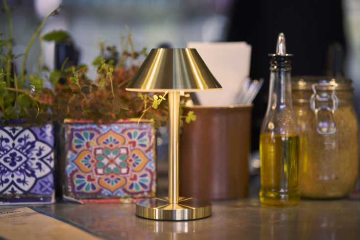 Duni Zelda Midi genopladelig bordlampe, guld